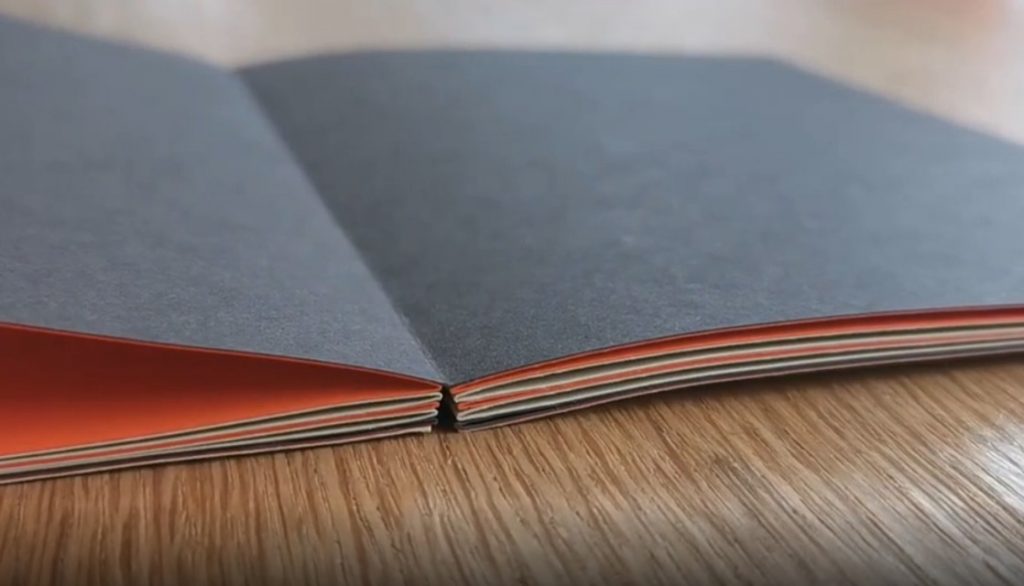 carnet façonné à la chinoise - création et finition Agoria